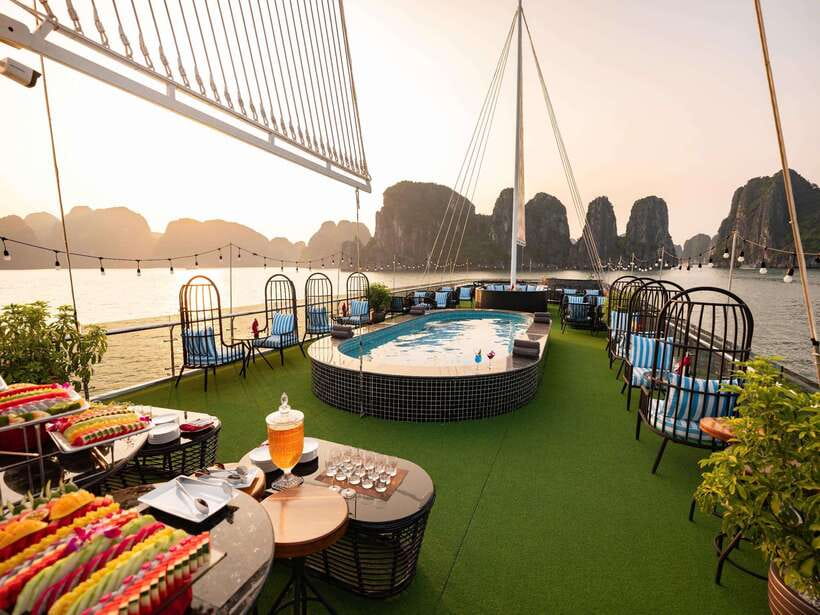 Ha Long Bay Luxury Full Day Cruise| Buffet & All Included - The limousine bus plus guide support, why it reduces stress