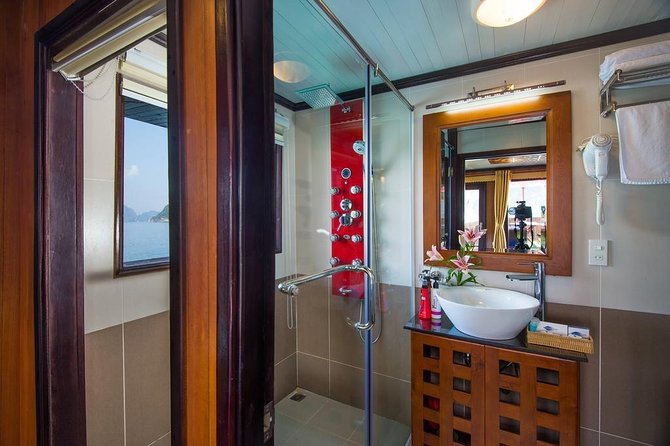 Ha Long bay tour in Middle 3 star cruise - Day 1 on Ha Long Bay: settling in, Ti Top Island, and onboard fun
