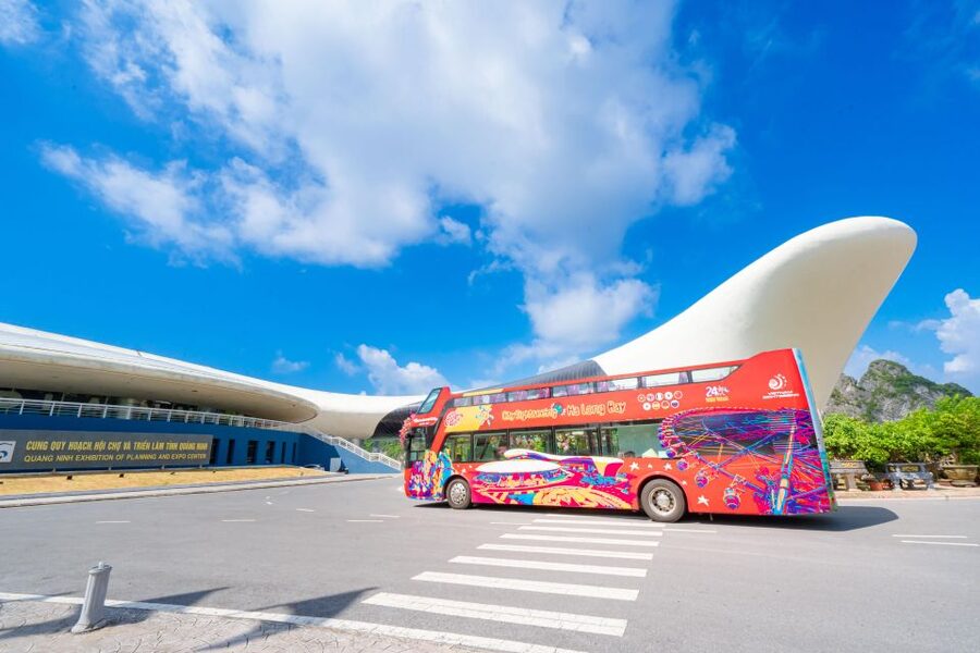 Ha Long: City Sightseeing Hop-On Hop-Off Bus Tour - Audio commentary and the language setup, helpful but not perfect