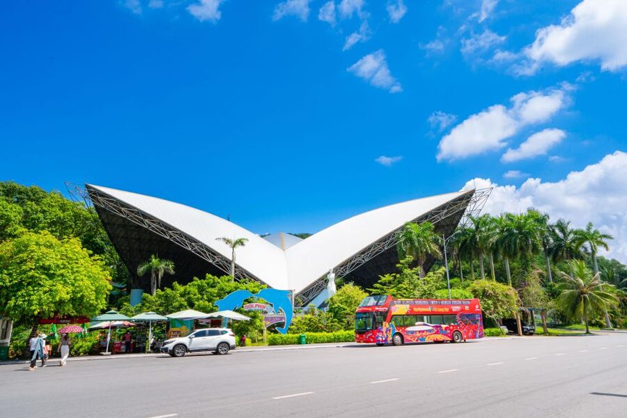 Ha Long: City Sightseeing Hop-On Hop-Off Bus Tour - Quang Ninh Museum and the exhibition stop, good for context