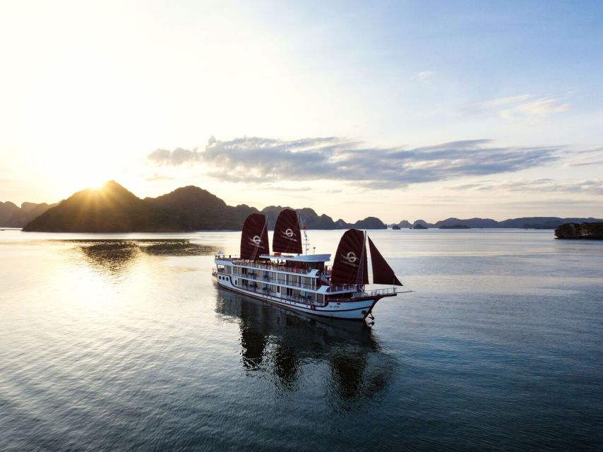 Ha Long & Lan Ha Bays: 2-Day Cruise with Meals & Kayaking - Key things to know before you book