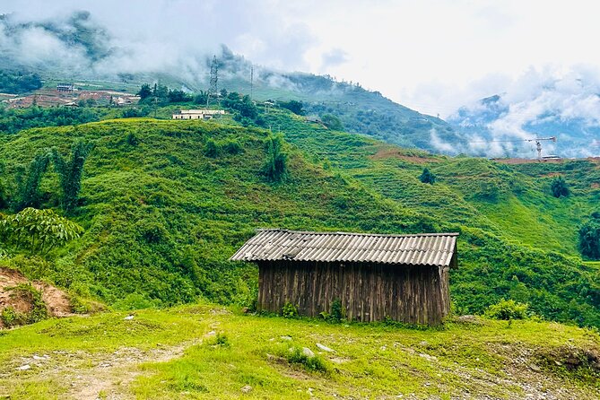 Ha Noi Car Transfer to Sapa or Vice Versa - Private door-to-door Hanoi to Sapa transport, minus the chaos