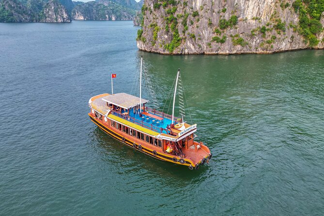 Ha Noi - Cat ba island - Lan Ha Bay - Kayaking 1 Day - Lan Ha Bay cruise time, karst towers, and the Monkey Island break