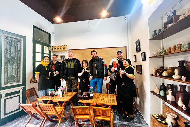 Ha Noi Egg Coffee Class - Teacher, Language, and the “Real Attention” Factor