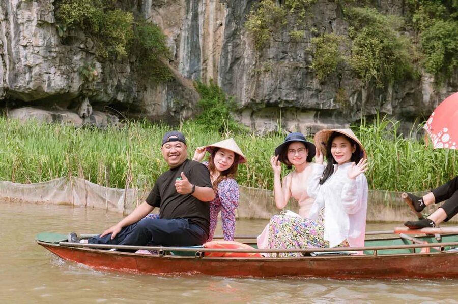 Ha Noi: HOA LU-TAM COC-MUA CAVE ,Buffet Lunch & Cycling - A Smooth One-Day Route Through Hoa Lu, Tam Coc, and Mua Cave