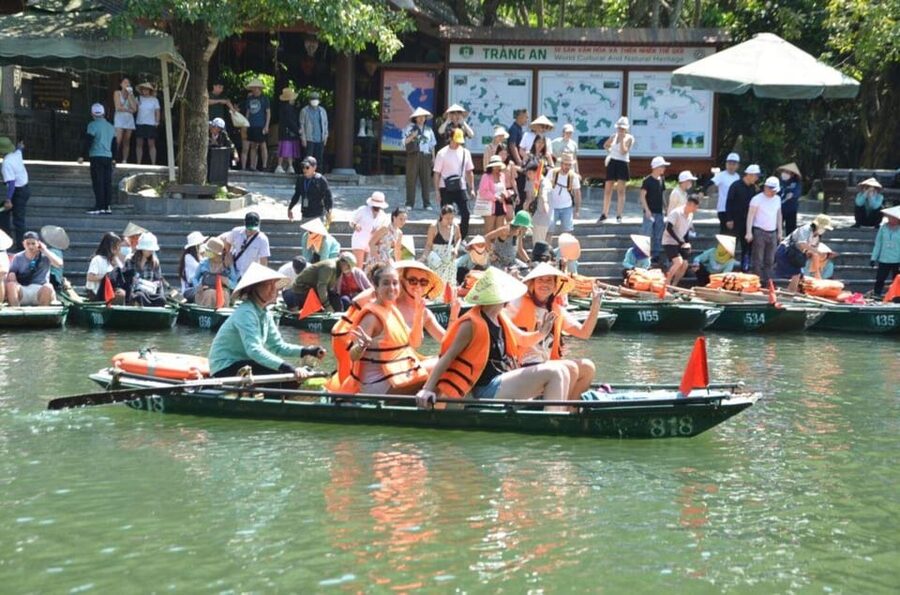 Ha Noi: HOA LU-TAM COC-MUA CAVE ,Buffet Lunch & Cycling - Price and Logistics: Is $48 Good Value for This Route?