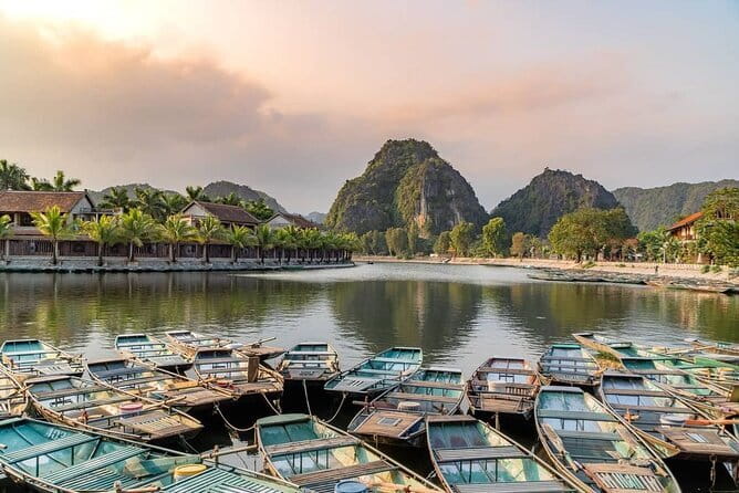 Hai Phong City Historical and Food Tour - Tam Bac Lake walk plus fermented pork roll flavor