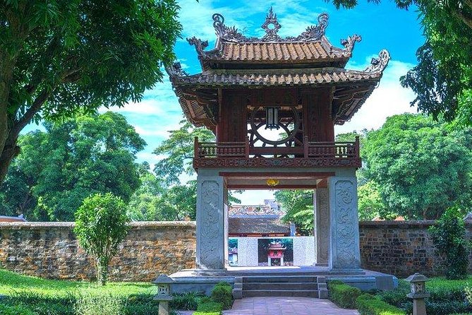 Half-day Ha Noi's Hidden Gems And Historic Sites - Hoan Kiem Lake landmarks you’ll recognize in photos