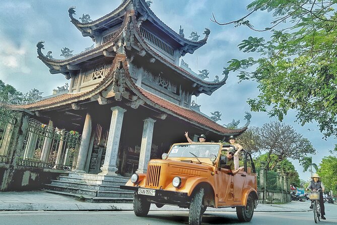 Half day Hanoi Jeep Tour: Food + Culture+ Sight + Fun in Legendary - The 1,000-year-old Buddhist and Taoist temples: quieter than you expect