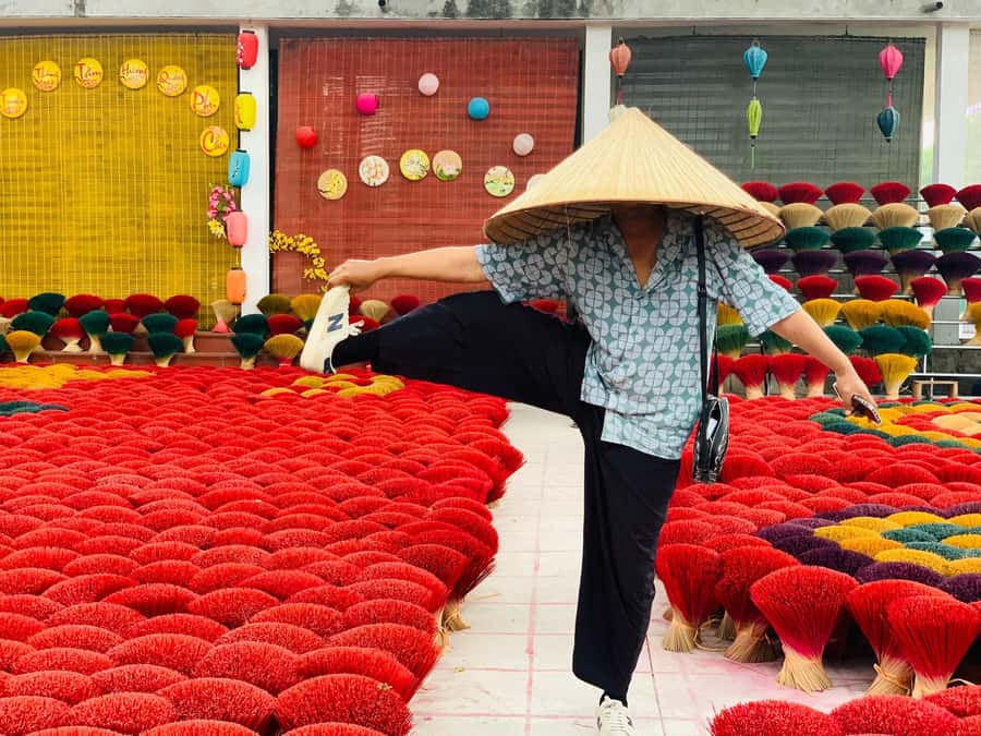 Half Day trip to Incense & Hat Villages with Train Street - Who Should Book This Incense and Hat Day Trip