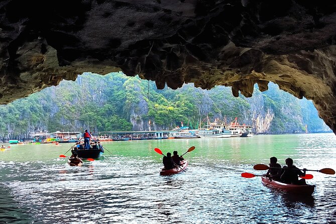 Halong & Bai Tu Long Luxury Day Tour - Fishing village & Kayak - Vung Vieng fishing village, seeing Bai Tu Long through daily life