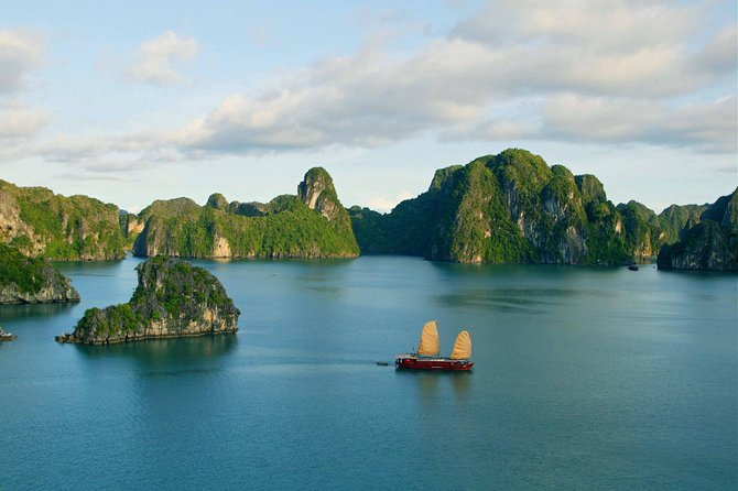 Halong Bay 2D1N BEST CRUISES All-Inclusive: Transfer, Meals, Kayak, Cave, Island - Day 1 in Halong Bay: Titop Island and Sung Sot Cave