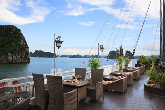 Halong Bay 3-day from Hanoi - Day 1: Hang Luon Cave by bamboo boat or kayak