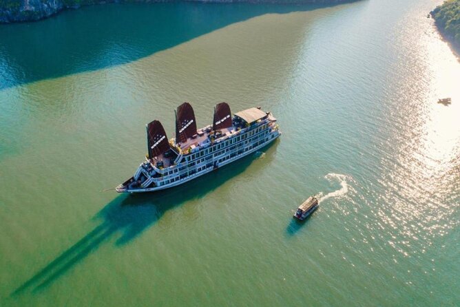 Halong Bay 3-day from Hanoi - Ao Ech swim stop: a calmer break in Lan Ha Bay
