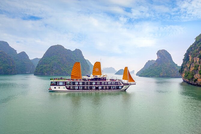 Halong Bay 3 days 2 nights on PEONY CRUISES 5 Stars LUXURY - Day 2: Tai Chi at sunrise, Viet Hai village by bike or e-cart, then a quiet lagoon