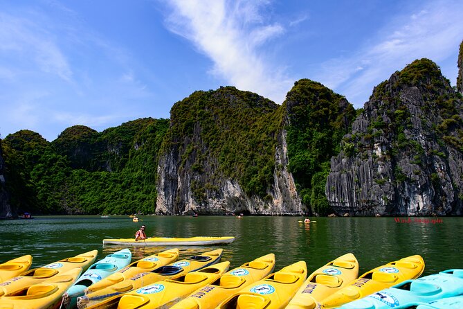 Halong Bay 6 Hours Cruise with Buffet, Sung Sot, Luon Cave, Titop - Hon Ga Choi: a quick, free rock formation worth snapping