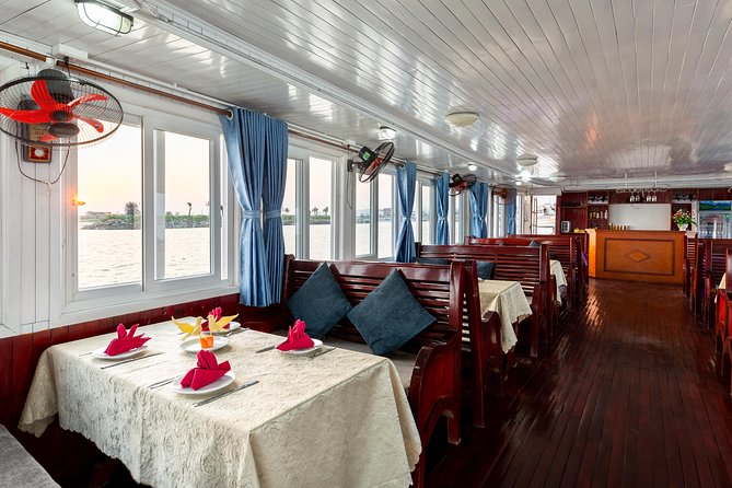 Halong Bay Cruise Day Trip: Visit Thien Cung Cave, Kayaking & Lunch - best price - Lunch on board: a real perk, not just filler