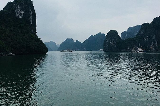 Halong Bay Cruise Tour from Hanoi with Kayak Adventure - Thien Cung Cave: The Main Event Off the Boat