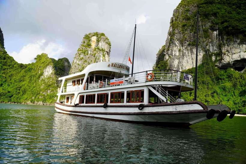 Halong Bay Cruise with Lunch - Thien Cung (Heavenly Palace) Cave: Stalactites, Stalagmites, and Photo Timing