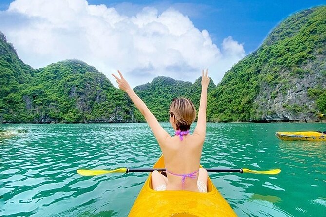 Halong Bay Day Tour 6Hour Deluxe Cruise Limousine Bus Small Group - Tuan Chau Island and lunch: a calm start before the caves