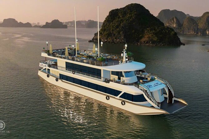Halong Bay Day Tour By Diamond Era Cruise,Titop,Sung Sot & kayak - Boarding Diamond Era, what the ship gives you during the day