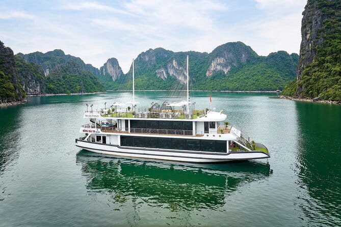 Halong Bay Day Tour Luxury Cruise With Jacuzzi and Buffet Lunch - The jacuzzi part: what it means for your comfort