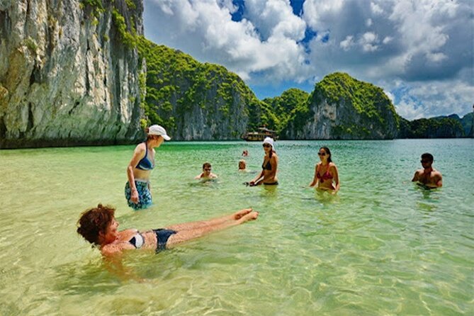 Halong Bay Day Trip 6hour: Buffet Lunch,Limousine bus,small group - Should you go in summer or peak season?
