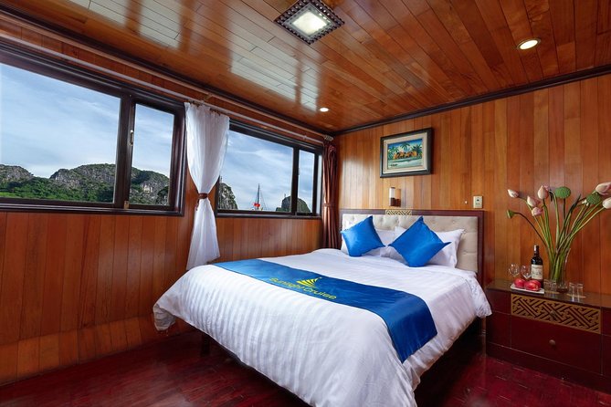 Halong bay deluxe cruise 2 days/ 1 night: kayaking, titop island, surprise cave - Your cabin: air-conditioned ensuite, hot shower, and realistic expectations