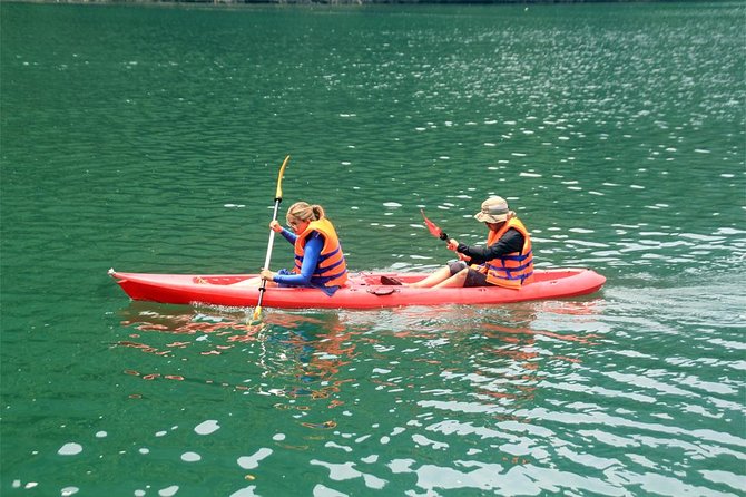 Halong bay Deluxe Cruise 2D/1N: Kayaking, swimming, Titop island & surprise cave - Sunset Spring Rolls, Dinner, and the On-Board Night Games
