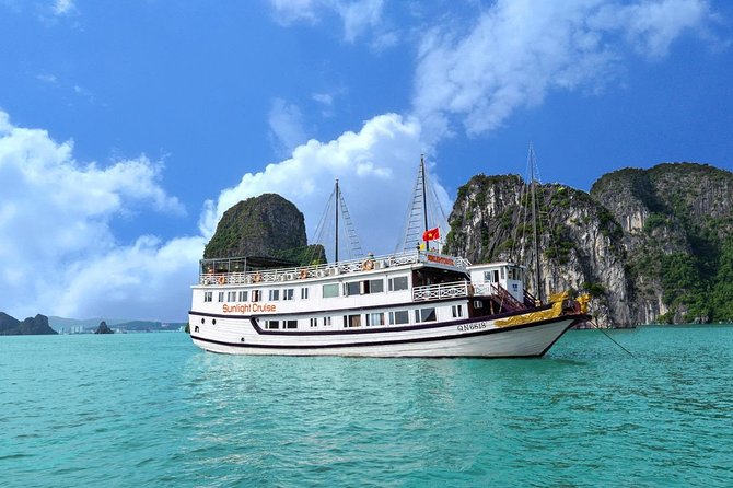 Halong bay Deluxe Cruise 2D/1N: Kayaking, swimming, Titop island & surprise cave - Titop Island: Swim Option or the Climb for Panorama Photos