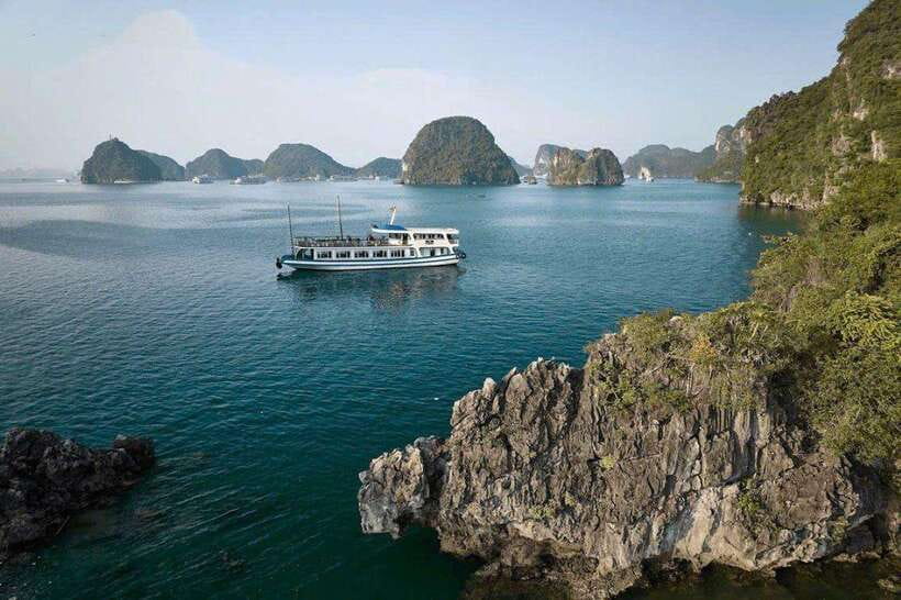 Halong Bay: Full-Day 4-Star Experience with Kayaking - The pearl farm workshop stop that sets context