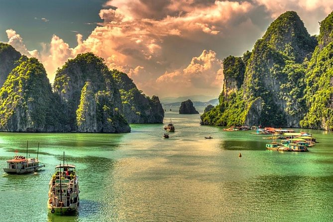 Halong Bay Full Day Tour with All-Inclusive: Boat, Kayak, Island, Cave and Lunch - From Hanoi to Tuan Chau Harbour: the morning drive that sets the tone