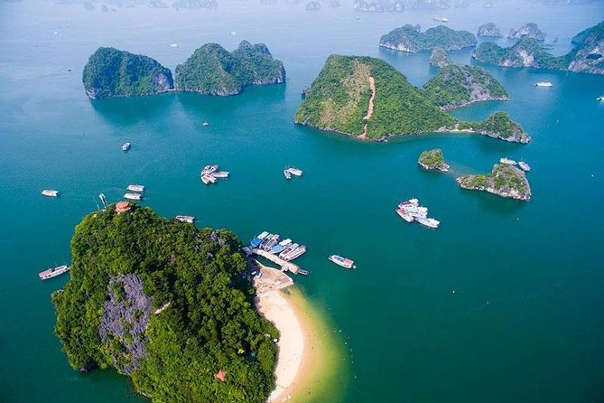 Halong Bay Full Day Tour with All-Inclusive: Boat, Kayak, Island, Cave and Lunch - Optional kayaking or bamboo boat: when it’s worth paying extra