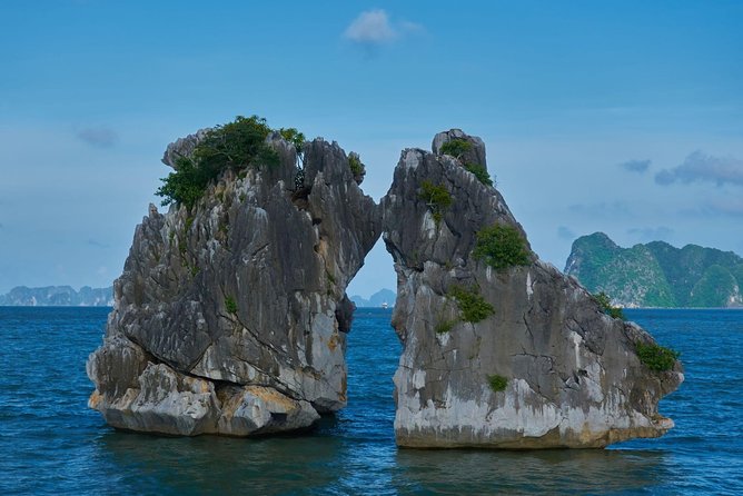 Halong Bay Full Day With Cave, Kayaking And Swimming - Highway Transfer - Hanoi to Ha Long Bay: the highway transfer part that matters