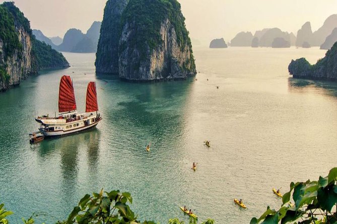 Halong Bay Full Day with Kayaking, Hiking viewpoint, Cave - Deluxe To Luxury - Sung Sot Cave: The Big Cave Stop, Plan for Stairs and Crowds