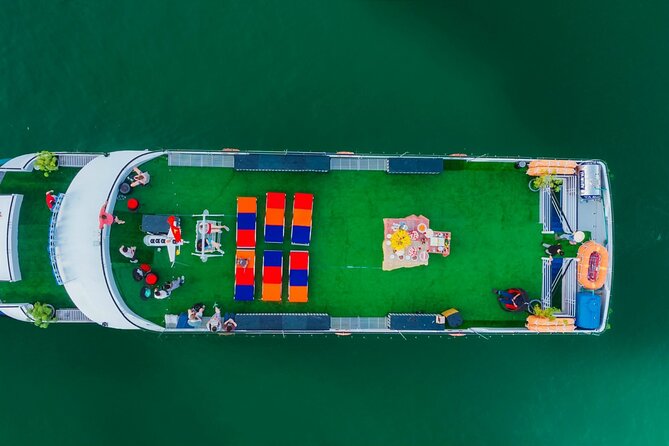 Halong bay Luxury Cruise Trip: Titop Island, Amazing Cave & Kayak - The cruise portion: what you are really paying for