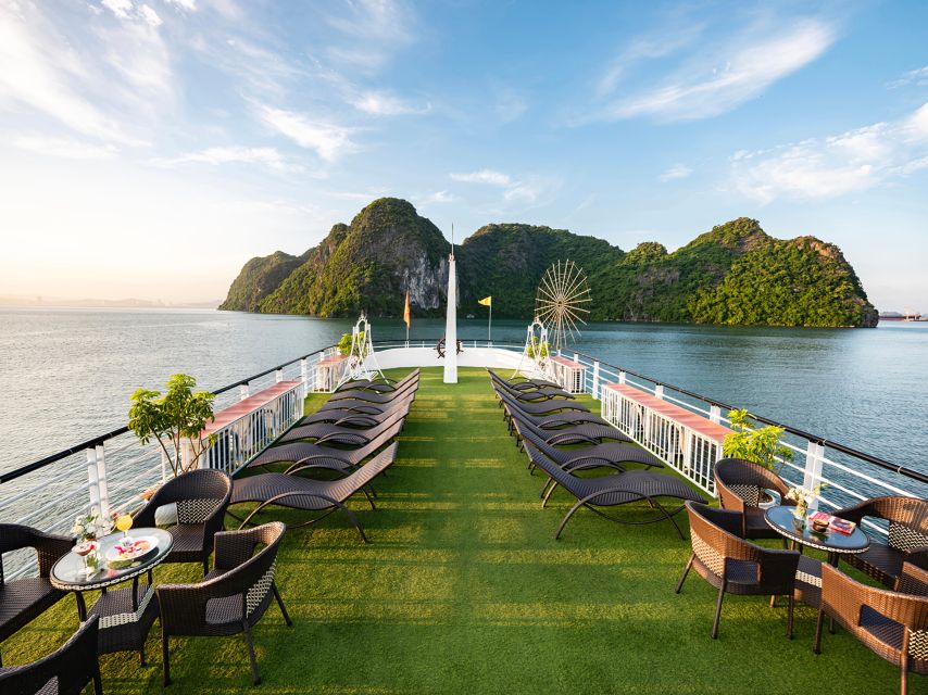 Halong Bay Luxury Cruise with Kayaking & Lunch Buffet - Luon Cave: Kayaking or Bamboo-Boat Rowing in the Most Scenic Water Zone