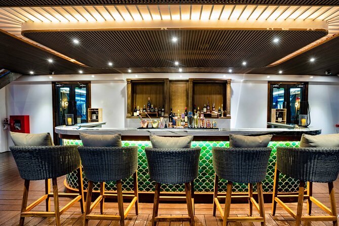 Halong Bay Luxury Dinner Cruise - Ambassador - Boarding at 6:00 pm, with a check-in window that matters