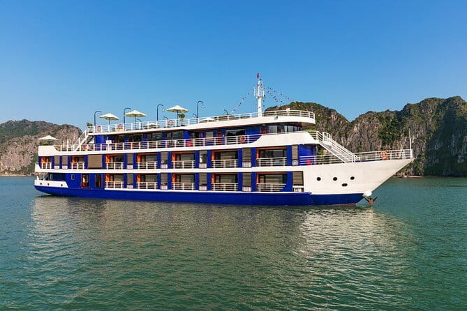 HALONG BAY LUXURY IRIS CRUISE DAY TRIP-BEST SELLER: Kayak, Music - Sunset on deck: live band, singer, pianist, DJ, plus canapés