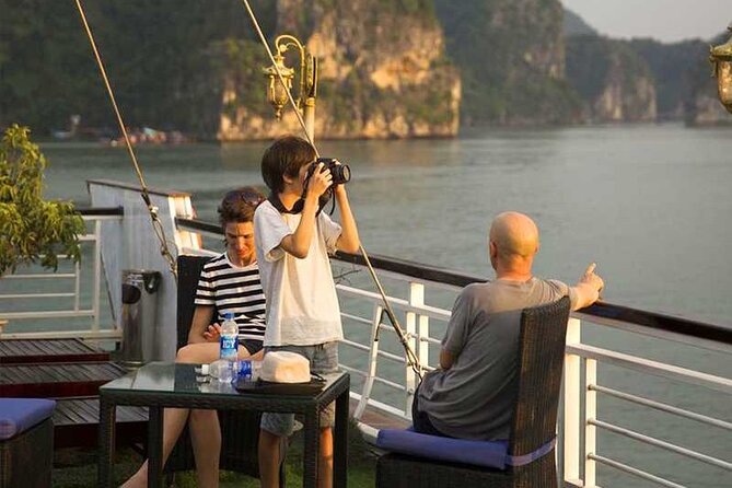 Halong Bay Tours 2 Days 1 Night on 5 Star Cruise (BEST CHOICE) - Entering UNESCO Ha Long Bay, one stop at a time