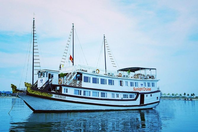 Halong deluxe cruise 2D/1N: Surprise cave, Titop island, Full Meals, best prices - Crowds, trash, and weather: the reality check that helps you enjoy it anyway
