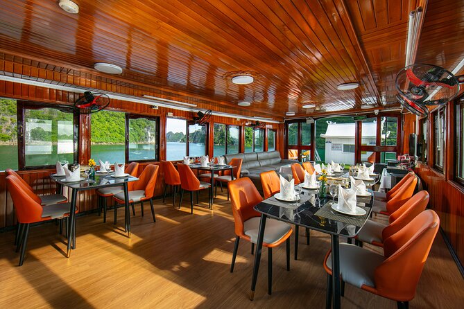 Halong Fantasea Cruises - 3 Days 2 Nights Tour From Hanoi - Day 3: Sunrise, Me Cung Cave timing, and lunch while the bay keeps moving