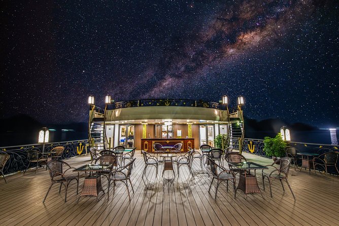 Halong Luxury Cruise 2D/1N: Kayaking, swimming, Titop island, Surprise cave - Food that feels planned: four meals without the constant upgrade pressure