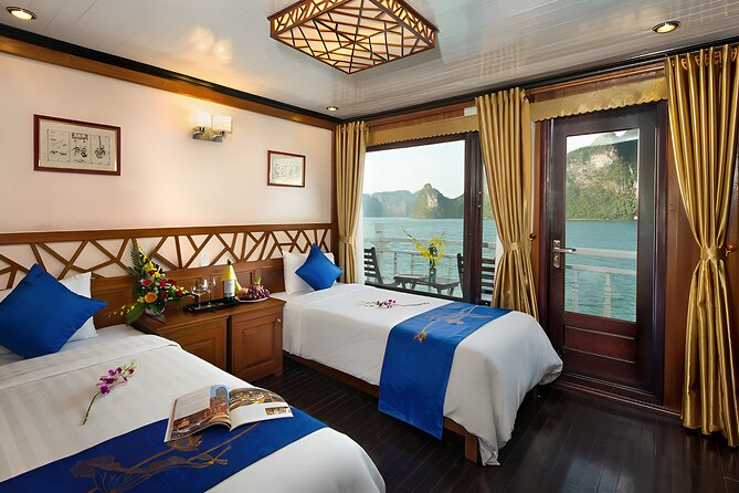 Halong Royal Palace Cruise 2 days - Entering Ha Long Bay from Hanoi, without the headache