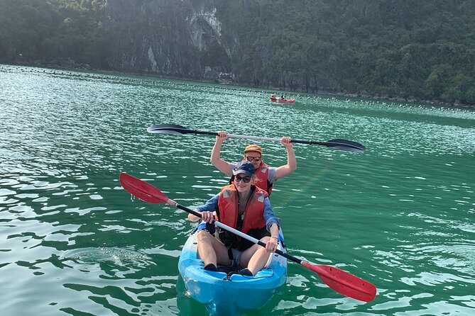 Halong Royal Palace Cruise 2 days - Food on board: fresh meals, seafood, and real vegetarian options