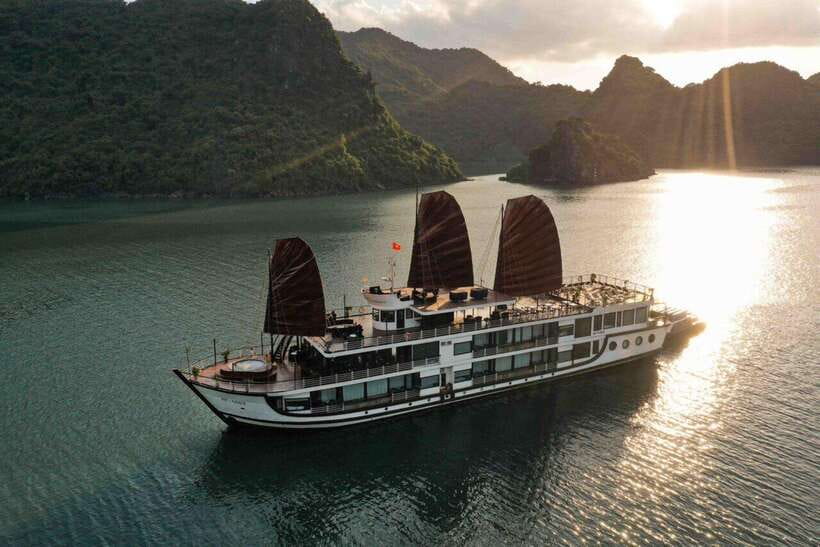 Hanoi: 2D1N Ha Long Bay, Lan Ha Bay by Amanda Luxury Cruise - Price and value: is $181 per person a smart deal?