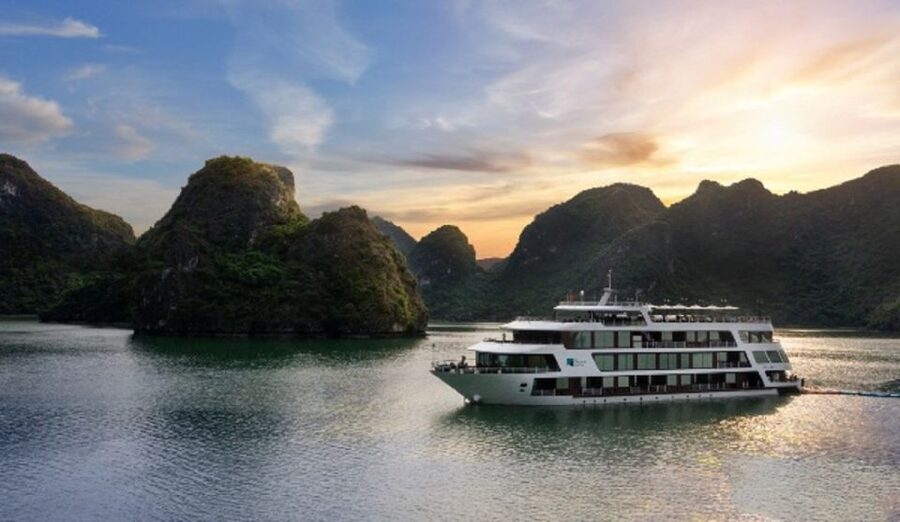 Hanoi: 3-Day Ninh Binh and Lan Ha Bay Cruise with Homestay - Day 1: Hoa Lu, Tam Coc Bamboo Boats, and Mua Cave’s 500 Steps