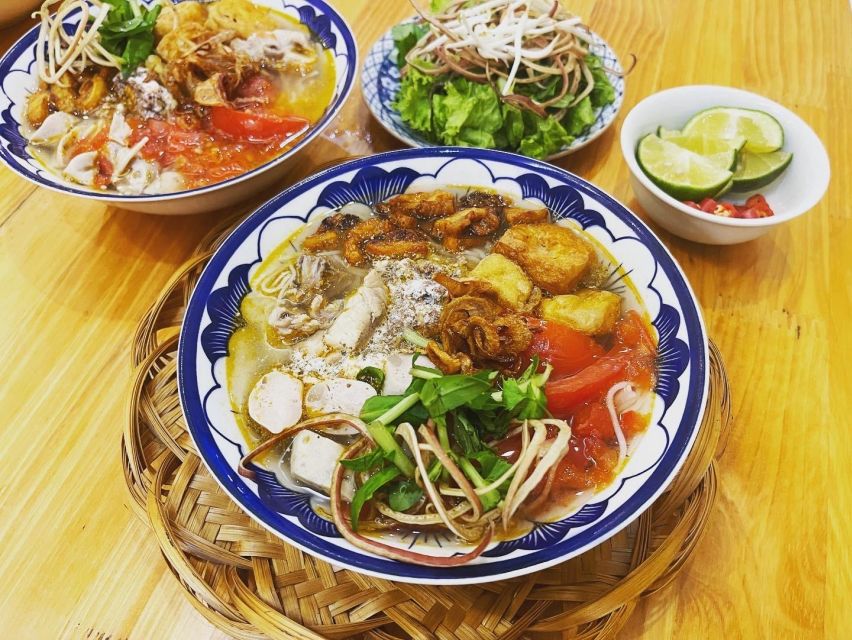 Hanoi: 5 Local Dishes Cooking Class with Meal & Market Visit - Choosing Your Hanoi Dish Set: Two Paths, Five Plates