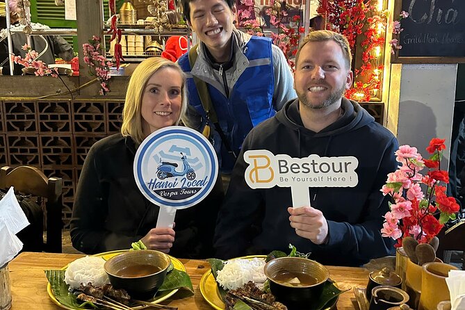 Hanoi After Dark Vespa Tour (4 hours): Street Food & Night Vibes - Stop 5: Hồ Trúc Bạch for multiple pho styles and other Vietnamese dishes