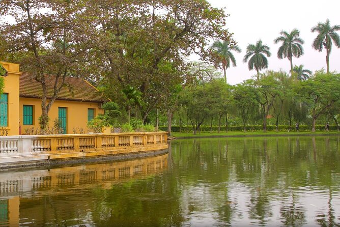 Hanoi All-In-One Tour: Highlights & Train Street & Culture & Fun - Ho Chi Minh Mausoleum and the One Pillar Pagoda: Symbols You Can’t Ignore